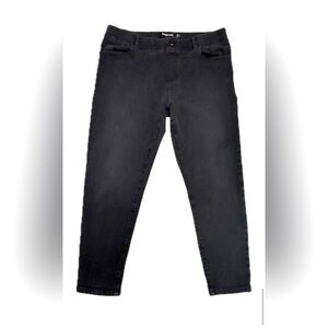 BetaBrand women’s pull on Skinny Cropped Black Jeans (size: Large- Petite)